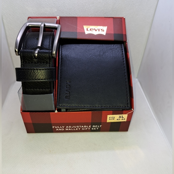 Levi's Leather Black RFID Bi-Fold Wallet and Adjustable Belt Set XLarge Men's - Picture 1 of 10